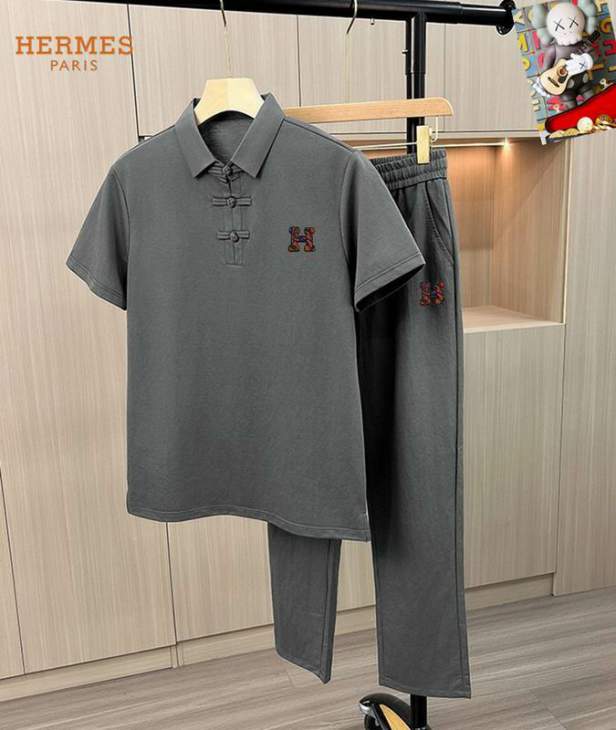 Picture of Hermes Shirt Pant Suits _SKUHermesM-3XL25tr13122364